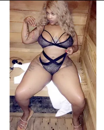 OnlyFans cuenta cynmoore avatar 1