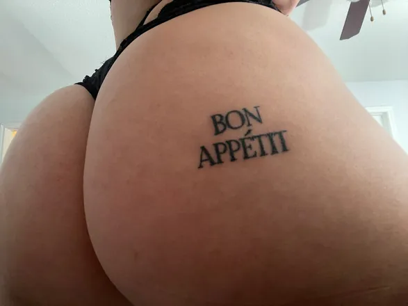 OnlyFans cuenta angeliccurls header 2