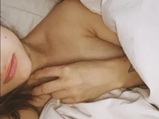 OnlyFans cuenta petite_sonja header 2
