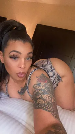 OnlyFans cuenta cakeylexxx header 2