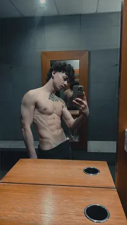 OnlyFans cuenta lo_lllo avatar 1