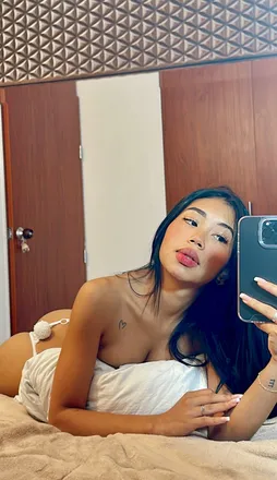 OnlyFans cuenta mia.tan header 2