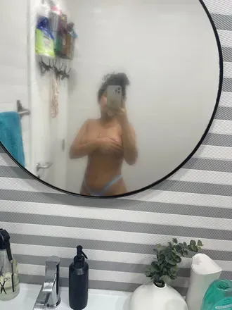 OnlyFans cuenta xisabelah header 2