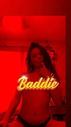 OnlyFans cuenta kenziee1998 header 2