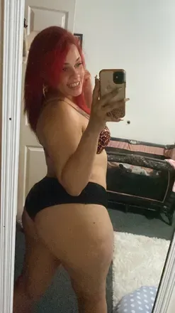 OnlyFans account  nadiaredd avatar 1