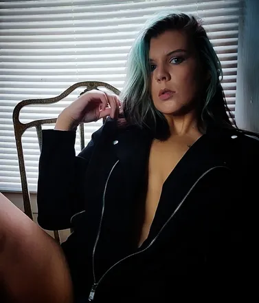 OnlyFans cuenta minabat.xo2 header 2