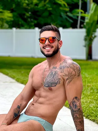 OnlyFans of papieste