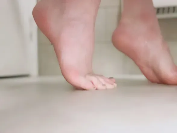 OnlyFans account  onlyfeets1994 avatar 1