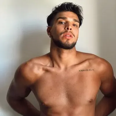 OnlyFans cuenta tombrihs avatar 1