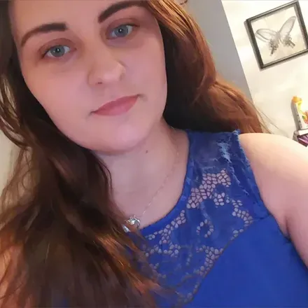 OnlyFans account  hotwife1996 avatar 1