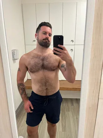 OnlyFans cuenta canadiancub30 avatar 1