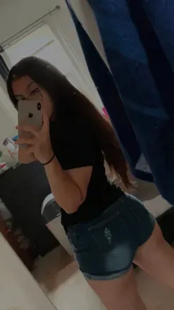OnlyFans cuenta alii5 header 2