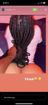OnlyFans cuenta moemoe225 header 1