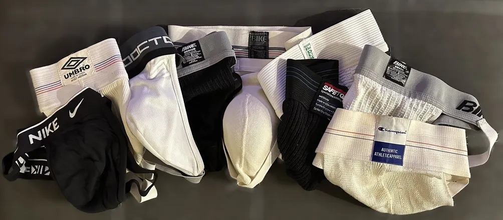 OnlyFans cuenta collegejockstrap header 2