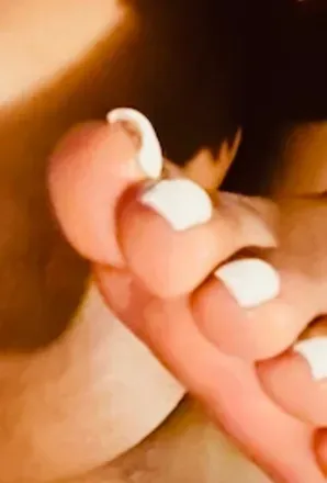 OnlyFans account  loveliestlovelessonzby avatar 1