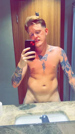 OnlyFans cuenta chezzey header 2