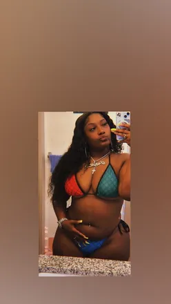 OnlyFans cuenta fanaceey header 2