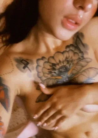 OnlyFans cuenta nikkilaurent avatar 1