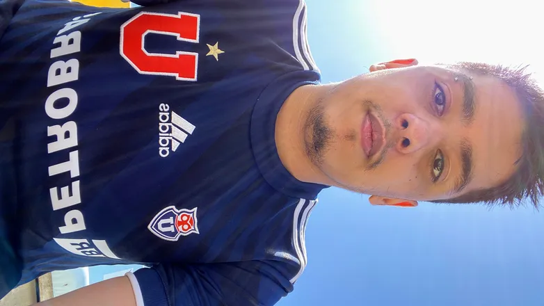 OnlyFans cuenta byron_pavez header 2