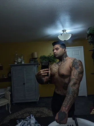 OnlyFans cuenta gothboyxx header 2