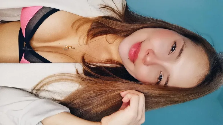 OnlyFans account  a-mar header 2