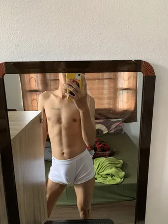 OnlyFans cuenta neungpattara header 2