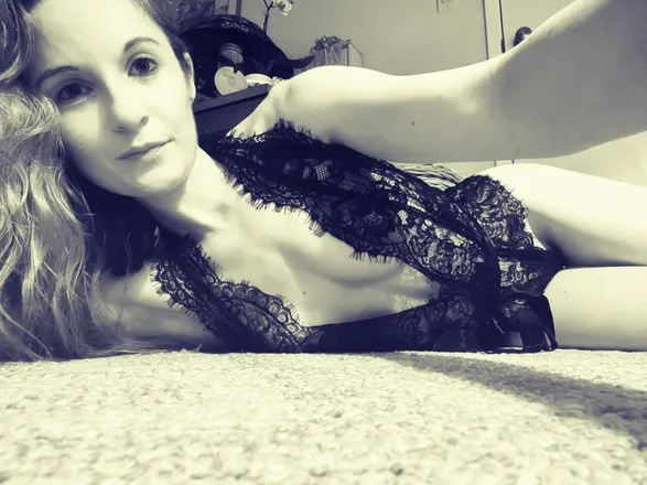 OnlyFans cuenta the.la.ivy header 2