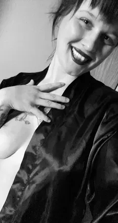 OnlyFans cuenta angstybiunicorn avatar 1