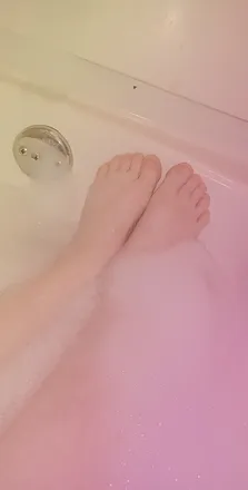 OnlyFans cuenta milliesfeetpics header 2