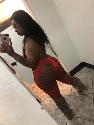 OnlyFans cuenta piinktootsiee avatar 1