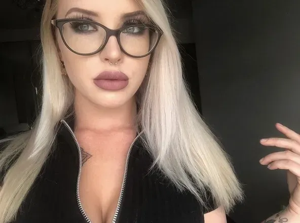 OnlyFans cuenta sabraobscura avatar 1