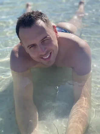 OnlyFans cuenta genericthongbum avatar 1