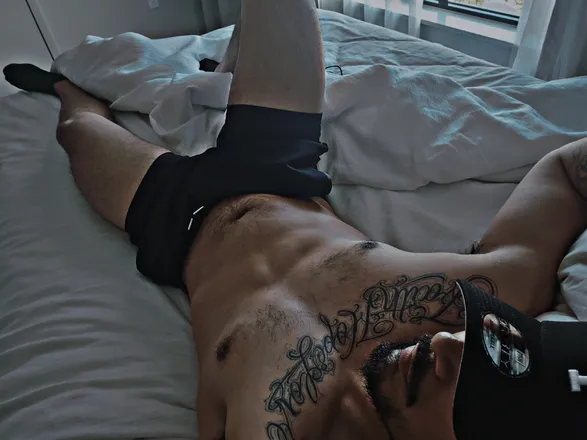 OnlyFans cuenta kingjohn991235 header 2