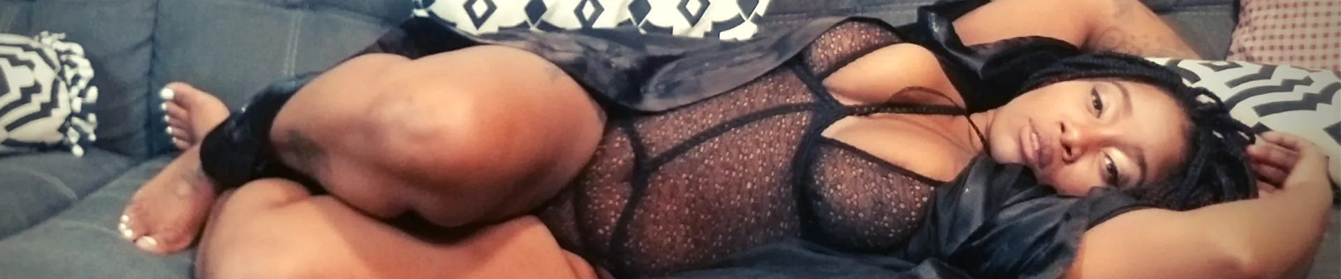 OnlyFans cuenta monroetoez header 2