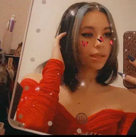 OnlyFans cuenta emily_2_6_0_1 avatar 1