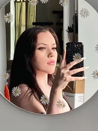 OnlyFans cuenta cutegothellefree avatar 1