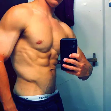 OnlyFans cuenta lozysbeerbelly header 2