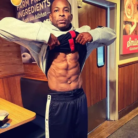 OnlyFans cuenta swolepole64 header 2