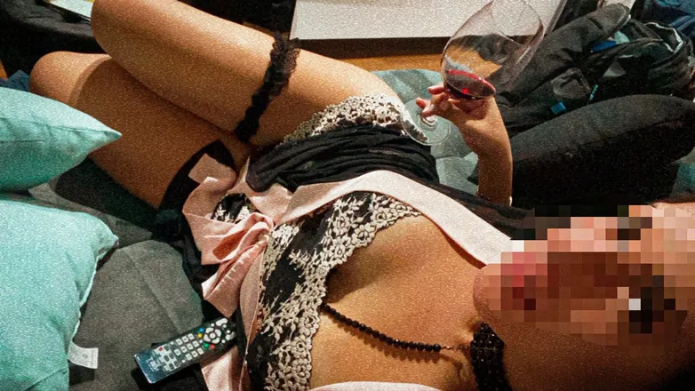 OnlyFans cuenta bella_archer header 2