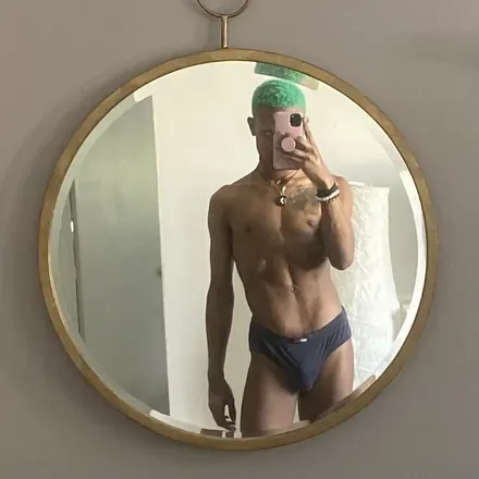 OnlyFans account  milesmadox avatar 1