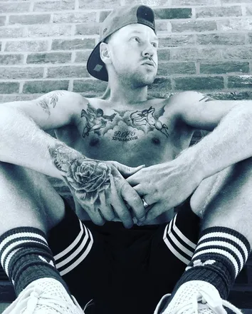 OnlyFans cuenta u82077297 header 2