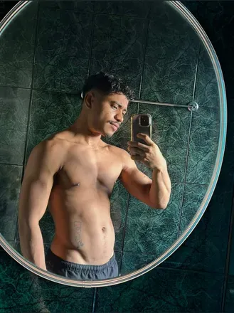 OnlyFans account  fhernandes avatar 1