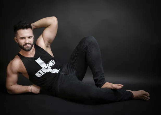 OnlyFans cuenta alexdamian header 2