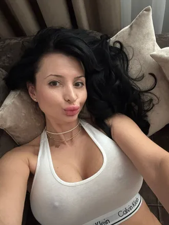 OnlyFans cuenta u555429339 header 2