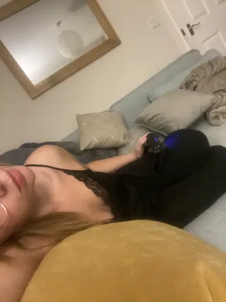 OnlyFans cuenta naughtynadie header 2