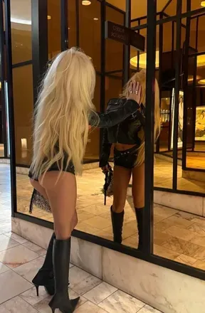 OnlyFans cuenta laragazzadeitattoofree avatar 1