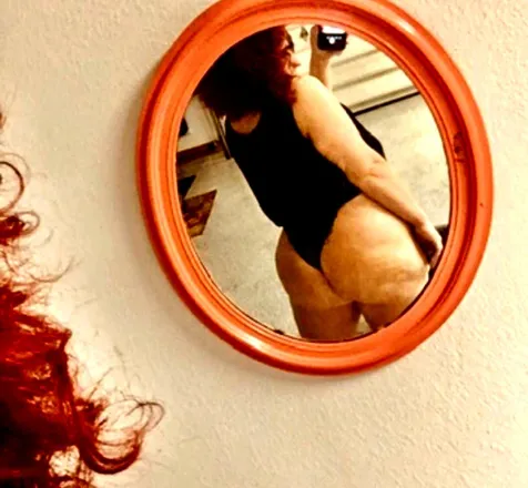 OnlyFans cuenta plushymom header 2