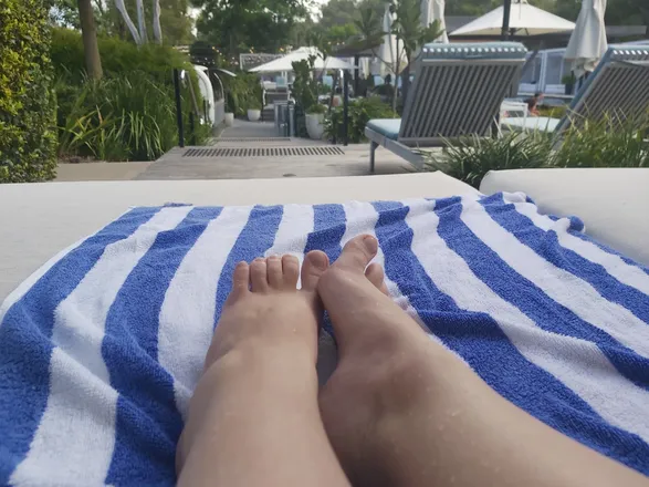 OnlyFans cuenta smallfeet90 header 2