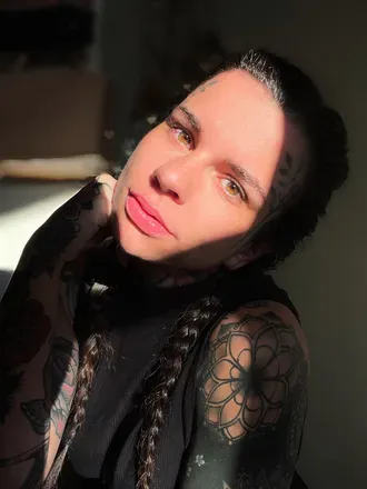 OnlyFans cuenta thetattooedduchess avatar 1