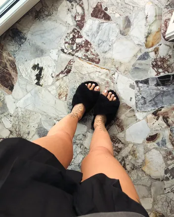 OnlyFans cuenta feetlyfine header 2